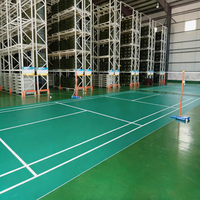 Revêtement de sol synthétique intérieur haute densité Runsure, installation rapide pour zone d'activités de bureau, substrat de sol en bois, vente chaude au Vietnam