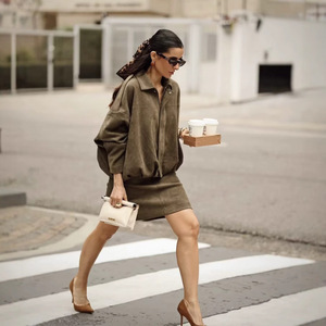 Vêtements pour femmes en stock direct usine, export en gros, Nouveautés Printemps 2026, Blouson <span class=keywords><strong>aviateur</strong></span> tendance à manches chauve-souris - Product Image 4
