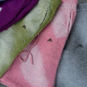 Pantalones Cortos Deportivos de Felpa de Alta Calidad, Multicolores, Personalizados, de Cintura Alta, Gruesos, Cálidos, Holgados, de Pierna Recta, Estilo Deportivo, de Mohair - Product Image 3