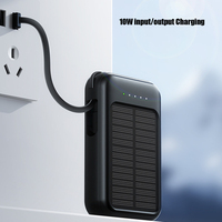 Batterie Externe Solaire 10000mAh 20000mAh Chargeur de Téléphone Portable avec 3 Câbles Intégrés Lumière LED Équipement de Survie d'Urgence en Plein Air