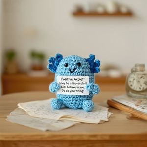 Poupée artisanale en forme de <span class=keywords><strong>salamandre</strong></span> bleue, projet de crochet facile, jouets à coudre et à tisser pour la décoration de la maison - Product Image 3