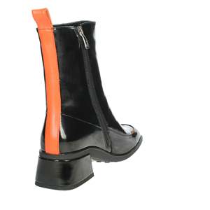 Bottines noires plates pour femme, style mi-mollet, de la marque Manufacture D'Essai - Product Image 3