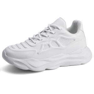 Sneakers invisibles pour hommes avec talon compensé de 8 cm |   Doublure en maille respirante |   En stock, vente en gros |   Chaussures de tennis d'été et chaussures de course de printemps - Product Image 2