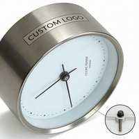 Horloge de bureau silencieuse en acier inoxydable avec logo personnalisé, usinée par CNC et EDM, pour cadeaux d'entreprise