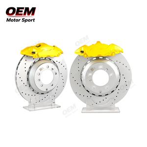 Kit de Frenos Grandes OEM MOTOR SPORT Amarillo de 10 y 4 Pistones para Mejora de Caliper de Hierro Fundido de una Pieza con 1 Año de Garantía - Product Image 3