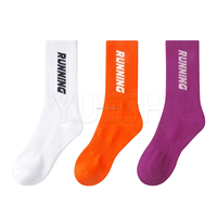 Avoir une personnalité distinctive Chaussettes d'équipage athlétique personnalisées en usine Chaussettes de sport en coton Chaussettes de course à pied d'entraînement