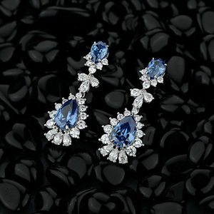 Orecchini a Goccia Blu per Donne, Gioielli Eleganti con Pavé Scintillante - Product Image 4