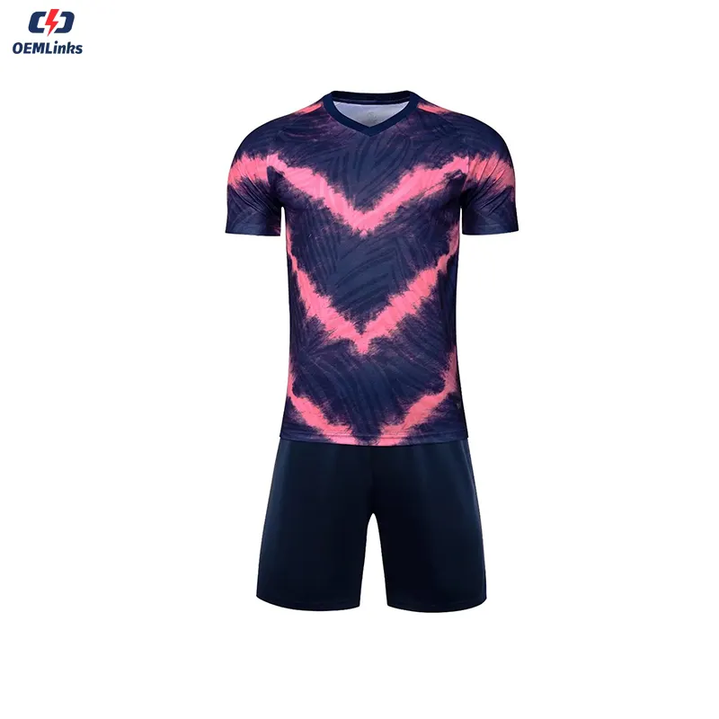 Design Herren Fußball tragen billigste Fußball uniform Sublimation beliebte hellblaue Fußball bekleidung 2020