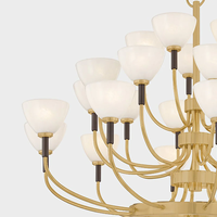 Lustre en verre moderne de luxe, luminaire suspendu au design tendance, lampe de plafond en métal, éclairage suspendu, décoration intérieure