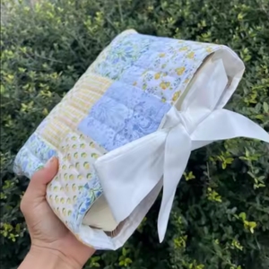 กระเป๋าใส่พระคัมภีร์ของผู้หญิงดีไซน์ใหม่ผ้าควิลท์ปกแบบคริสเตียนลายโบว์แบบกำหนดเองได้2025 - Product Image 4