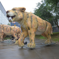 Modèle d'animal sauvage réaliste en taille réelle, tigre à dents de sabre animatronique personnalisé OEM pour la décoration des parcs d'attractions et des zoos