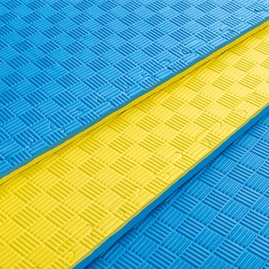 Tatami de gym Taekwondo 100*100cm, tapis de sol en mousse EVA emboîtable, 2cm, portable et imperméable, avec motif feuille et croix - Product Image 3