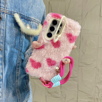 Coque de téléphone Girly Fuzzy Heart Print pour Samsung Galaxy S26 Ultra S25 S23 A57 A56 avec support d'appareil photo et sangle de protection