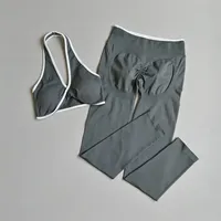 Offre Spéciale : Ensemble de Yoga 2 Pièces Effet Push-up et Sculptant, avec Soutien-gorge Halter et Leggings Taille Haute Respirants pour Rehausser les Hanches et Contrôler le Ventre
