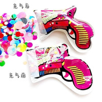 Vente chaude Creative Handheld Gonflable Feux D'artifice Pistolet Accessoires De Fête D'anniversaire Cheer Props Happy Confetti Boom