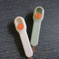 DS1420 Brosse de Nettoyage Multifonction Hydraulique Automatique à Savon Liquide pour Linge et Chaussures avec Distributeur