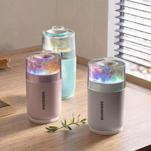 เครื่องเพิ่มความชื้นในอากาศแบบ USB พร้อมดอกไม้แห้งและไฟ LED สีสันสดใส ระบบพ่นละอองละเอียดแบบอัลตราโซนิก ทำงานเงียบ ปิดอัตโนมัติ ใช้ได้ทั้งในรถยนต์และที่บ้าน - Product Image 3