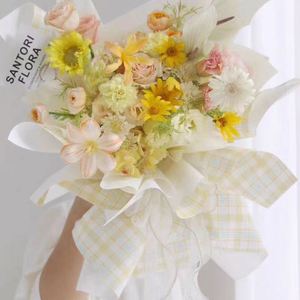 Papier d'emballage BOPP imperméable à l'eau de style coréen à carreaux bicolores, papier pour bouquet de fleurs et cadeaux, pour Noël - Product Image 5