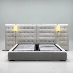 ฐานเตียงหรูหราสไตล์อิตาลีสมัยใหม่ ปรับแต่งได้ หุ้มกำมะหยี่ โครงไม้ติดผนัง เฟอร์นิเจอร์ห้องนอนโรงแรมแข็งแรงทนทาน ผลิตจากโรงงานโดยตรง ปรับแต่งได้ตามสไตล์อิตาลี - Product Image 1