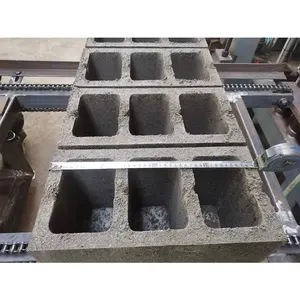 Máquina de moldeo de bloques CHB de enclavamiento de hormigón de fábrica, máquina automática de fabricación de ladrillos de cemento, molde de bloques de construcción en Turquía