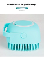 Brosse de Douche pour Animaux de Compagnie en Silicone OEM ODM avec Distributeur de Savon, Brosse de Massage en Plastique pour Chats et Chiens pour Utilisation en Salle de Bain