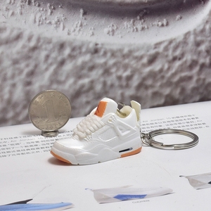 Nouveau Porte-clés Mini Chaussure de Basketball 3D en PVC, <span class=keywords><strong>Prix</strong></span> d'Usine en Gros - Product Image 1