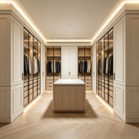 Système de dressing modulaire de luxe sur mesure avec îlot central, armoire avec portes vitrées, haut de gamme pour chambre et appartement moderne