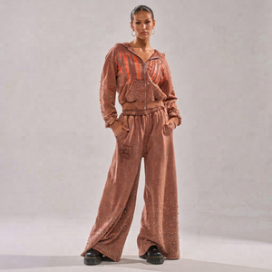Conjunto de chándal de forro polar con capucha para mujer, diseño 2 en 1, manga larga, adornado con pedrería, pantalón de pierna ancha de ajuste holgado, cierre de cremallera, otoño - Product Image 1
