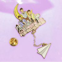 Pins en émail anime personnalisés, pin's de revers en métal à motif personnalisé avec breloque pour collection de fans, cadeau