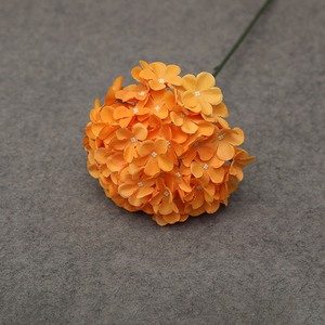 ดอกไฮเดรนเยียผ้าไหมเทียมสีส้มดีไซน์ใหม่เหมือนจริงอุปกรณ์ตกแต่งงานแต่งงานมีสไตล์ดอกบัวดอกไฮเดรนเยียเป็นเอกลักษณ์สำหรับงานแต่งงาน - Product Image 1