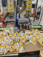 Détergent à lessive en poudre écologique jetable à haute mousse et parfumé à la lavande, de haute qualité, fourni par une grande usine