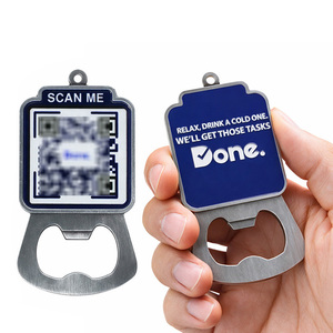 ที่เปิดขวดโลหะผสมสังกะสีเคลือบเงาพร้อมโลโก้และตัวอักษรแบบกำหนดเอง สแกนคิวอาร์โค้ดสีเงินได้ ใช้เป็นที่เปิดขวดเบียร์ เหมาะสำหรับทีมงานออฟฟิศและการเพิ่มประสิทธิภาพการทำงาน - Product Image 1