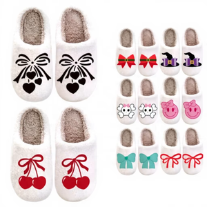 Vente en gros de pantoufles pour femmes pantoufles d'hiver en peluche avec nœud personnalisé pour la maison pantoufles à fourrure pour femmes - Product Image 1