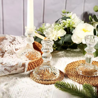 Tempat Lilin Kaca Kokoh Alas Tebal Bentuk Meruncing Dekorasi Pernikahan Makan Malam Mewah Eropa Kristal Lilin Meja