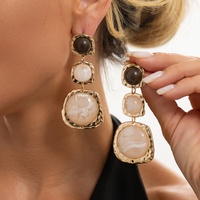 Boucles d'oreilles pendantes vintage à 3 niveaux en métal martelé et résine ovale pour femmes, style bohème, pour soirée, longues, accessoires, bijoux, cadeau