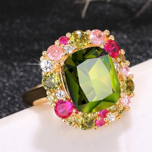 Anello con Design Quadrato Verde Smeraldo Stile Vintage per Donne - Product Image 5