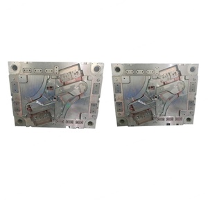 YIOT, Moldes de Plástico Personalizados Duraderos, 24 Años de Experiencia, Moldeo por Inyección, Certificación ISO 9001, Larga Vida Útil de 300,000 a 1,000,000 Piezas - Product Image 1