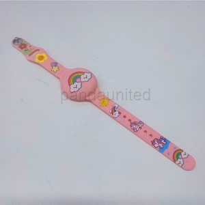 Silicone Tùy Chỉnh In Tag Bảo Vệ Bìa Vòng Đeo Tay Cho Thông Minh <span class=keywords><strong>Tracker</strong></span> Chống-Mất Trẻ Em Có Thể Điều Chỉnh Không Thấm Nước Táo Tìm Thấy Của Tôi - Product Image 4