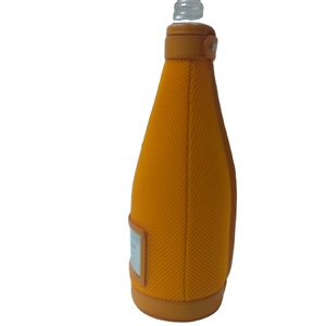 Funda Refrigerante para Botellas de Vino con Cierre de Neopreno Color Champán - Product Image 1