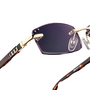 Ivision 2025 Guangdong Fashion Men Silver Rimless Metal Foldaway Eyeglasses Frame Diamond Cut Edge Anti-Blue Reading Glasses - Product Image 4