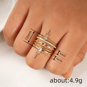 Set di cinque anelli geometrici bohémien, gioielli minimalisti impilabili, accessorio moda da donna, idea regalo - Product Image 4