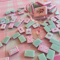 Tuiles de Mahjong américaines en acrylique motif fraise, 160 pièces, coffret cadeau pour la maison, pour le divertissement et les jeux de société