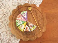 Organisateur rotatif Lazy Susan en bois d'acacia de la série Natural House Scalloped pour armoire et comptoir de cuisine, idéal pour les épices, les aliments et les garde-manger