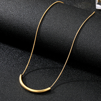 Collier en acier inoxydable en forme de tube incurvé en U, style vintage, luxe léger, or 18 carats, pour femmes, KISSWIFE