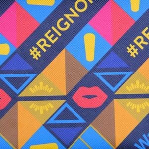 กระเป๋าเครื่องสำอางพีวีซีหนังพิมพ์โลโก้สีสันสดใส กระเป๋าใส่ของใช้ในห้องน้ำแฟชั่น สำหรับของขวัญส่งเสริมการขายและของขวัญทางธุรกิจ - Product Image 5