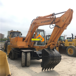 Excavatrice sur pneus de 20 tonnes Hyundai Robex 130W d'occasion avec lame hydraulique, marteau hydraulique et moteur - Product Image 2
