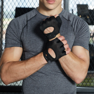 Vente en gros de gants demi-doigts légers pour les sports de plein air design antidérapant pour la course à pied, le cyclisme et l'haltérophilie - Product Image 1