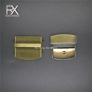 प्राचीन पीतल रंग सामान ताला भागों प्लग ताला ब्रश कांस्य प्रेस कुंजी महल बैग हैंडबैग अटैची के लिए ताला के साथ बकसुआ - Product Image 3