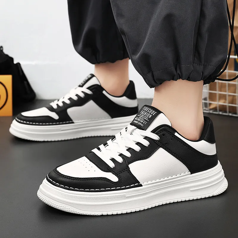 2024 mới đến thời trang Giày đi bộ thoáng khí trắng đen giản dị Giày OEM/ODM Sneakers