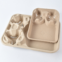 Emballage jetable à emporter de quatre tasses pour les boissons de pulpe de café de thé au lait Plaque de base de plateau durable faite estampage de papier durable